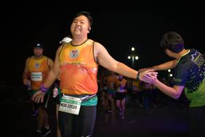 BIB: 020, 22039, 2020
                            <button type="button" onclick="openModal(9885557)" class="btn btn-primary btn-sm float-right btn-popup" data-toggle="modal" data-target=".modal-high-quality">
                        <i class="fas fa-shopping-cart"></i> Add to Cart
                    </button>
                                            <button type="button" onclick="isThisMe(9885557, true)" class="btn btn-success btn-sm float-right btn-popup btn-isme hidden" data-toggle="tooltip" data-placement="bottom" title="นี่คือรูปของคุณใช่ไหม คลิกที่นี่เพื่อเอาเข้าอัลบั้ม">
                        <i class="fas fa-plus"></i> Add to album
                    </button>
                    <button type="button" onclick="isThisMe(9885557, false)" class="btn btn-warning btn-sm float-right btn-popup btn-isnotme hidden">
                        <i class="fas fa-ban"></i> Remove from album
                    </button>